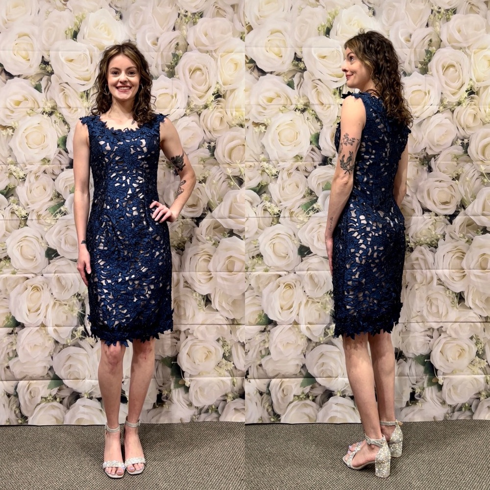Mon cheri dark blue, size 4.
